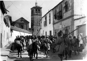 Fuerzas Regulares entrando en Illescas