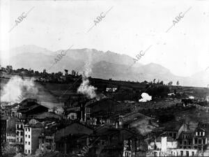 Una vista del sitio de Oviedo por los Republicanos