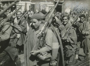 Los soldados de Francisco Franco vuelven de la guerra