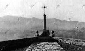 Cruz del preventorio José Antonio de la sección Femenina en Gallarta (Vizcaya)