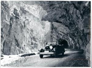 Antiguo paso de las Devotas, donde el cinca se Metía por la carretera y sus...