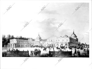 Vista de la fachada principal del real palacio de Aranjuez