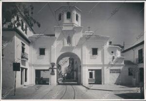 Fachada posterior de arco de Loja, en santa Fé
