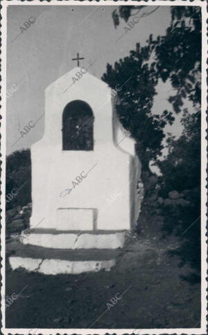 La Señorita, hornacina Caminera, Cercana A la fuente del Rey