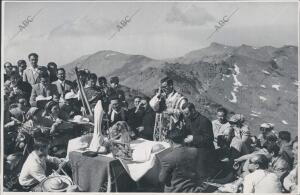 Romería de nuestra Señora de las Nieves, en el veleta de Sierra Nevada