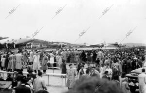 Imagen de los aviones en la inauguración del Aeropuerto de Peinador