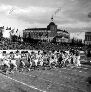 Salida de los 3000 Metros Lisos de los Juegos Nacionales Escolares