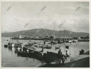 Camariñas (La Coruña), 1958. El puerto de Camariñas