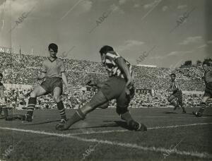 Parido entre el Atlético de Madrid (8) y el Drumcondra (0)