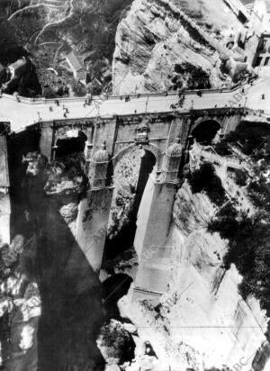 Vista Aérea del puente nuevo en Ronda (Málaga)