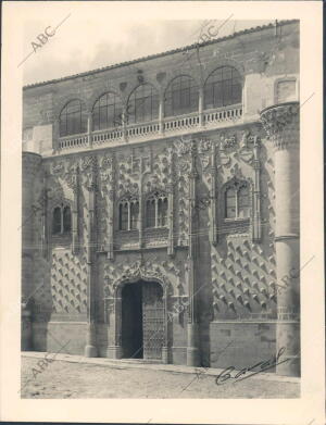 Fachada del palacio del Marqués de Jabalquinto, en Baeza