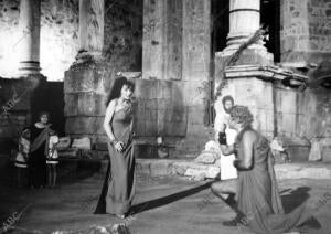 Un momento de la representación de «Medea» en el Teatro Romano de Mérida