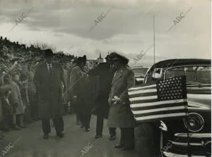 Ike Eisenhower, entonces presidente de Estados Unidos, llegaba a Madrid para una...