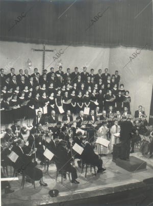 Miserere Eslava en el antiguo teatro san Fernando en el año 1961