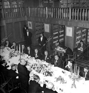 El presidente del Consejo de Administración de Prensa Española, marqués de Luca...