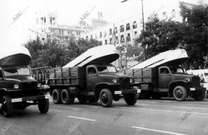 Barcazas en el desfile de la Victoria