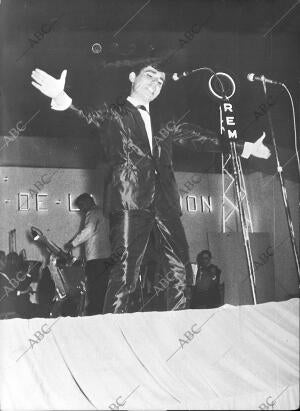 Raphael en el Festival de Benidorm