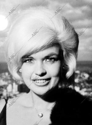 La actriz estadounidense Jayne Mansfield