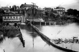 Una de las Calles del pueblo Tuy Inundada debido al alcance del río Miño...