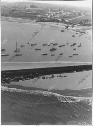 Vista del puerto de Rota