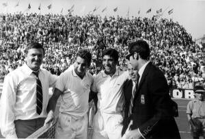 Manolo Santana y Manolo Orantes, pareja de dobles en la eliminatoria de Copa...