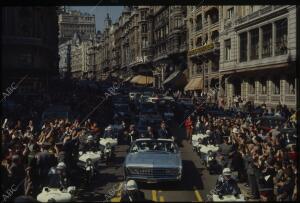 En la imagen, su paso por la Gran Vía, entonces avenida de José Antonio