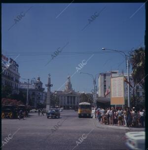 (CA.). Plaza de San Juan de Dios. Al fondo, el Ayuntamiento de Cádiz