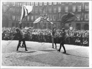 Grupo de Abanderados Italianos Invitados por el ayuntamiento de <strong>Madrid</strong> A las...