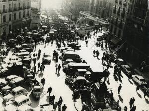 La Ribera de Curtidores convertida en Rastro como cada domingo, la plaza de...