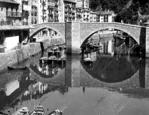 Puente del pueblo Ondarroa (Vizcaya)