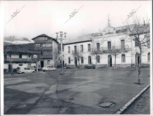 Vista del ayuntamiento del antiguo pueblo de Riaño (León)