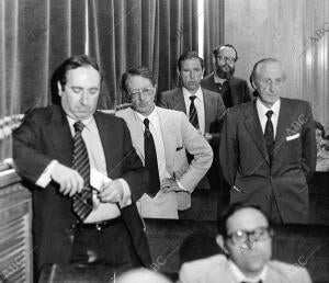 Como se Aprecia en estas Imágenes, los Senadores Xirinachs, Bandrés, Vidarte,...