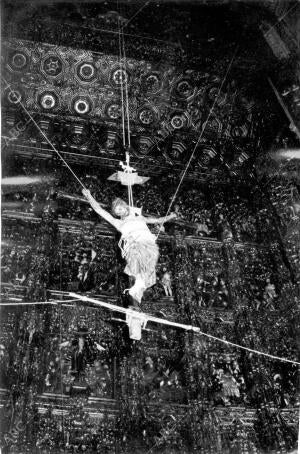 Desmontaje del calvario de la Catedral - cristo del Millon