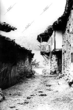 Vista de una de las Calles del pueblo Pembes (Cantabria)