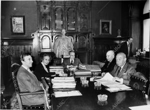 Jurado Presidido por el teniente general don Manuel Díez-Alegría, e Integrado...