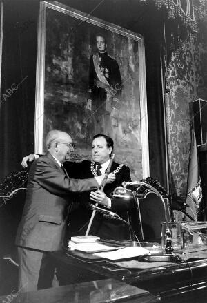 Toma de posesión de José María Álvarez del manzano como alcalde de Madrid