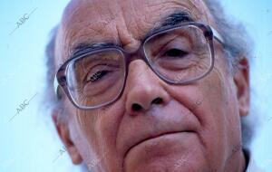 El escritor portugués José Saramago en 1996