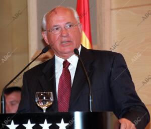 Presentación de la fundación una cultura de Paz.. Gorbachov