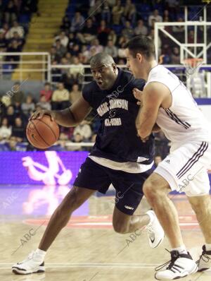 Partido de baloncesto de los Actos del centenario del real Madrid, real Madrid -...