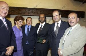 Sevilla entrega del premio A Paco de lucia en la Consejria de Cultura