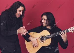 Dieguito el cigala cantaor de flamenco y el niño Josele guitarrista de Flamenco