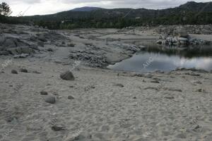 reportaje sobre la Sequia que Ufren los Pantanos de en la imagen el pantano Deel...