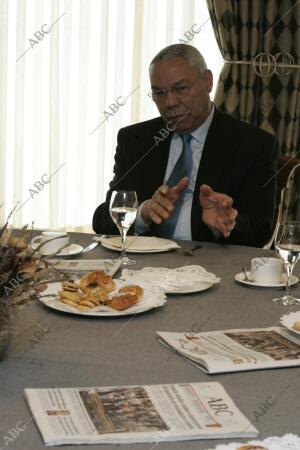 Desayuno de Miembros de la Redaccion de Abc, con el Ex-secretario de E.E.U.U....