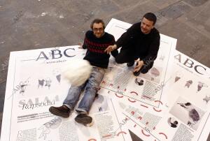 Fernando Gutiérrez y Daniel Romero, autores del «stand» de ABC