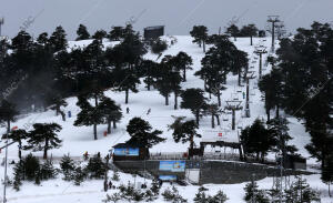 reportaje de la nieve en Distintas Zonas de la Sierra de Madrid foto Jaime...