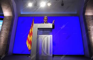 El presidente de la Generalitat, Artur Mas, en rueda de prensa para hacer...