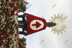 Ofrenda de Flores a la Virgen del Pilar Foto Fabián Simón archdc