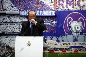 Presentación de rafa Benítez en el Santiago Bernabéu