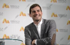 Presentación de Iker Casillas como imagen de Arriaga Asociados