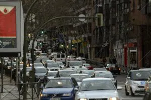 Tráfico y falta de aparcamiento en la zona de Ventas Alcalá